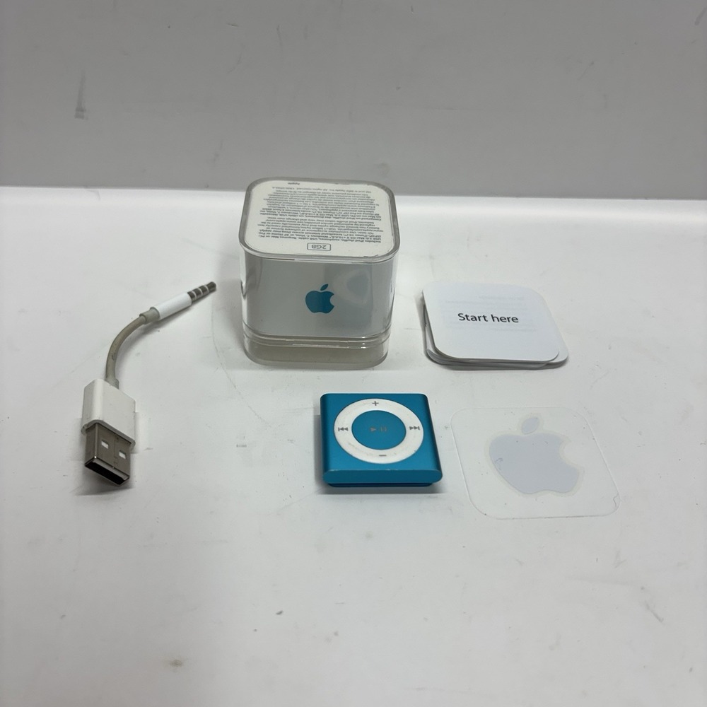 Apple iPod Shuffle 2GB 4th Gen. Model A1373  - Metallic Blue Original Box Manual
